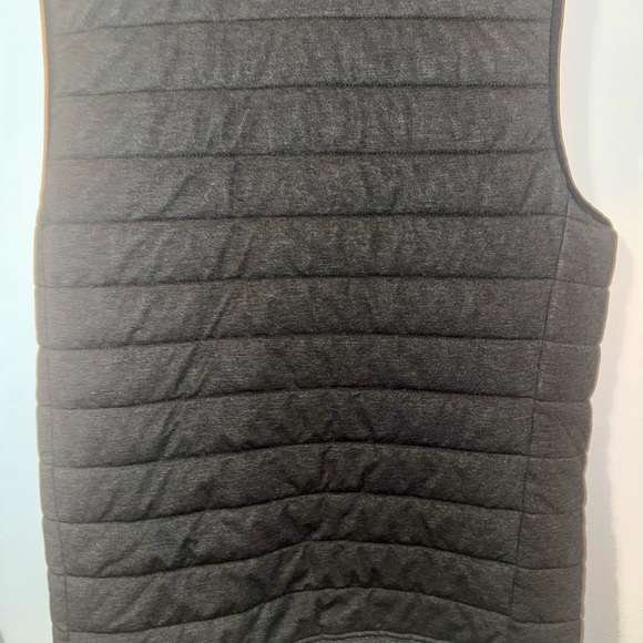 Men's Quilted Black Vest - Picture 5 of 6
